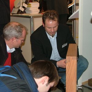 HAUS 2006: Tischlermeister Schönfelder in der Beratung