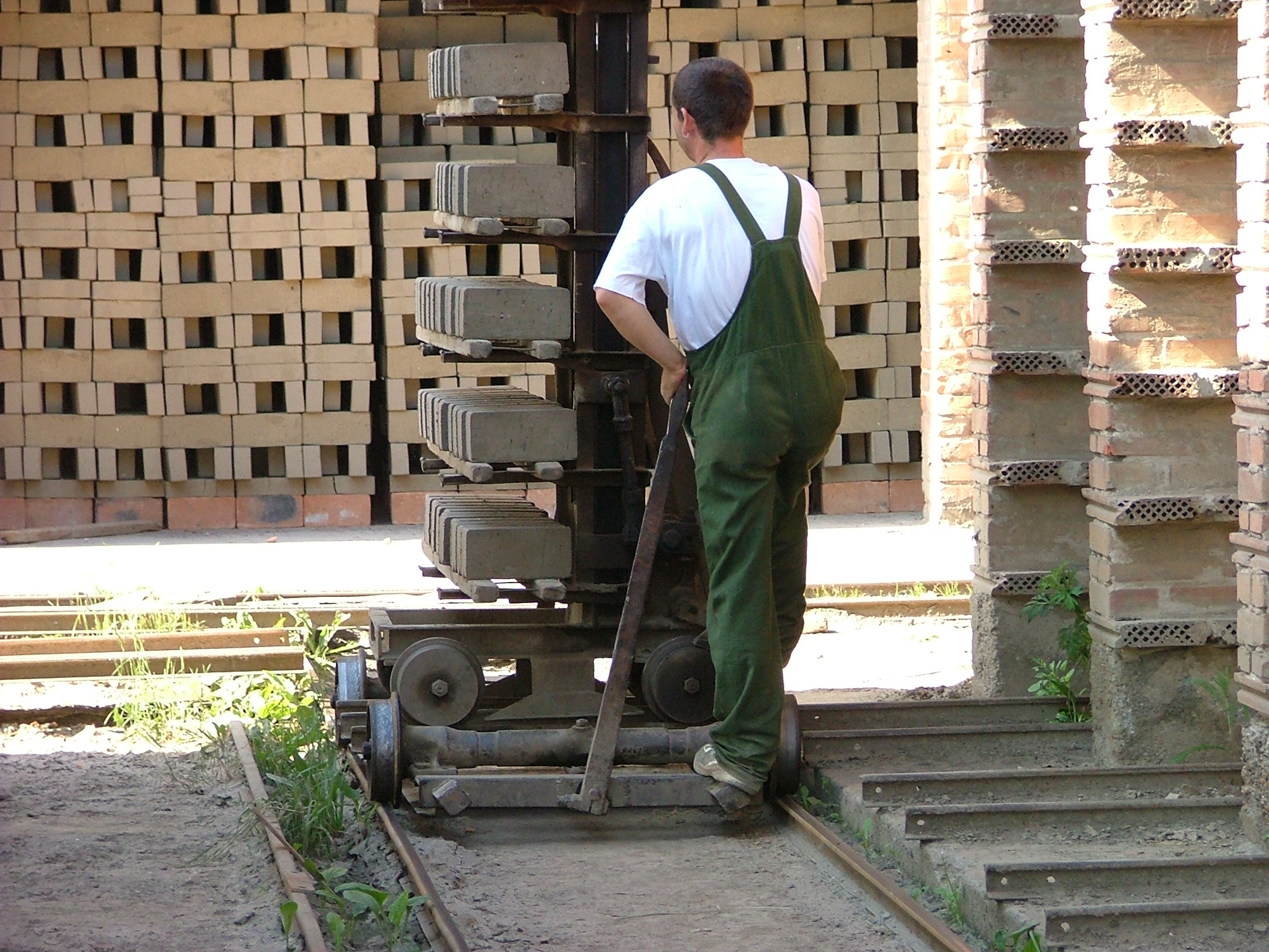 Historische Ziegelei in Ungarn (3): funktionierende Technik